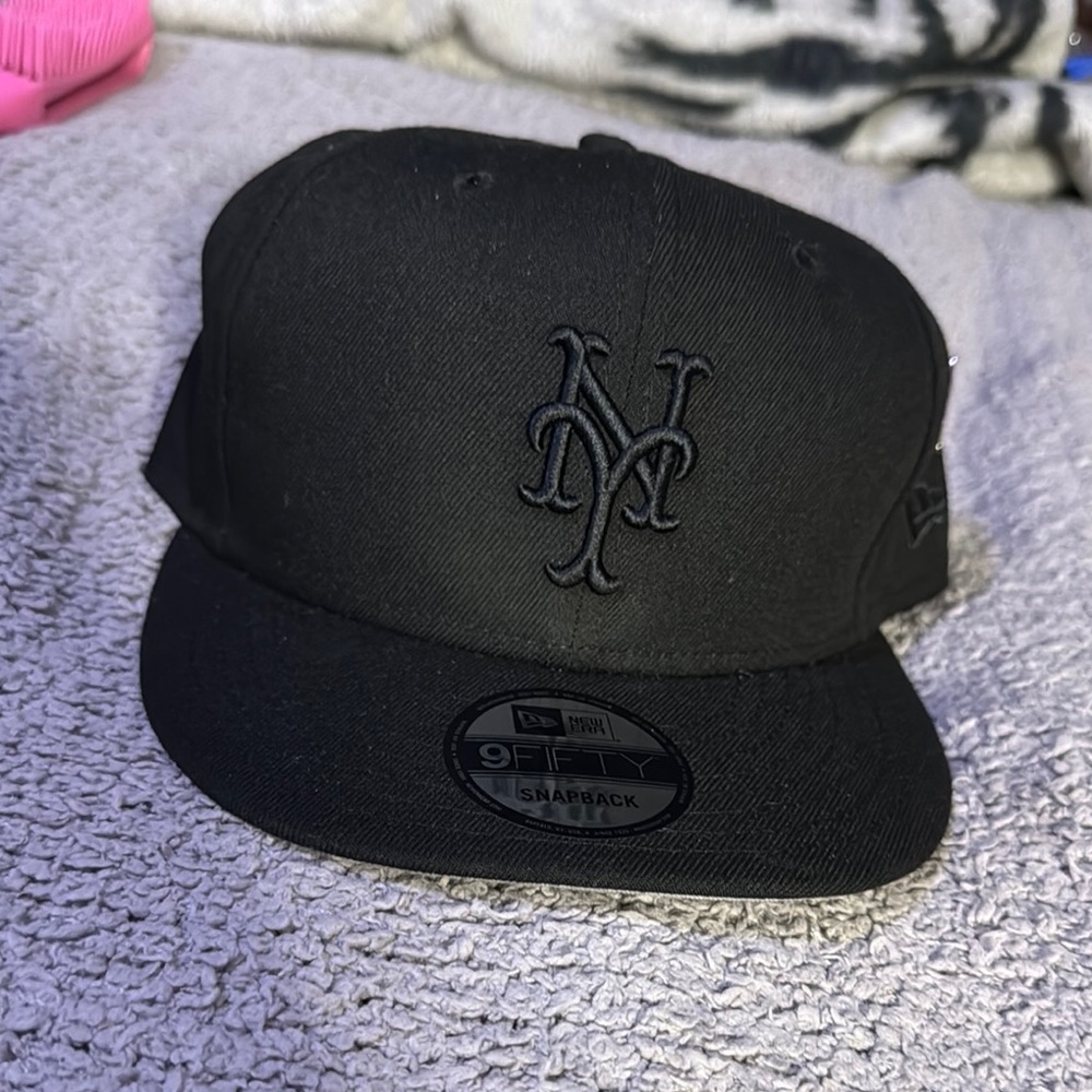 New Era Black Snapback Cap